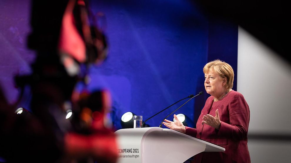   Bundeskanzlerin Merkel auf dem Jahresempfang des Behindertenbeauftragten. Foto: Bundesregierung/Kugler