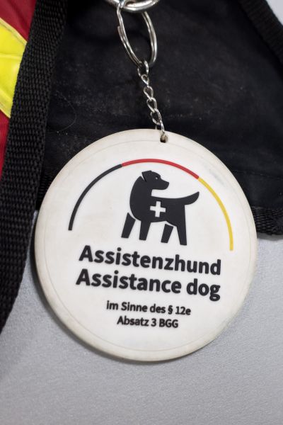 Prüfplakette für Assistenzhunde