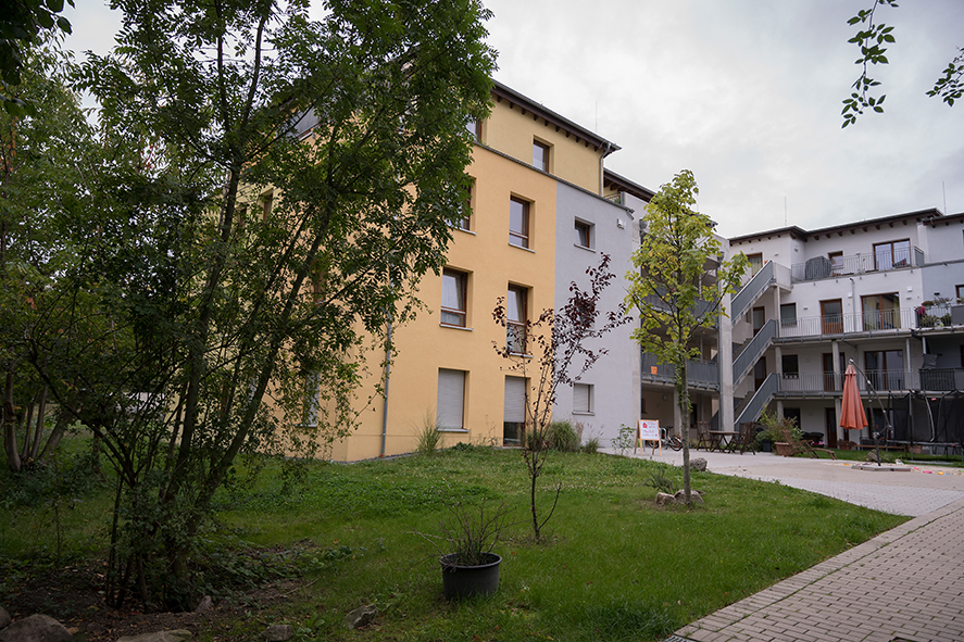 Hausansicht des Wohnprojekts.