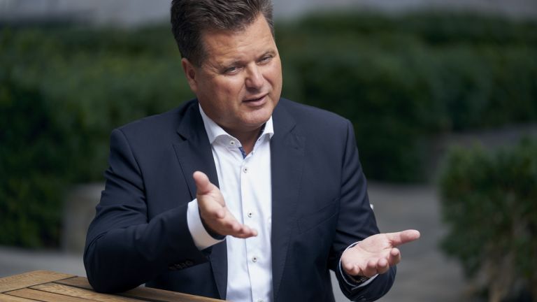 Das Foto zeigt den Bundesbeauftragten für Menschen mit Behinderung, Jürgen Dusel.