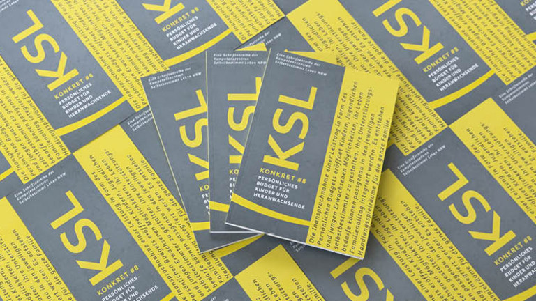 Foto mehrer Ausgaben der KSL-Konkret #8