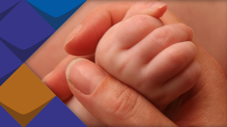 Eine große und eine kleine Hand